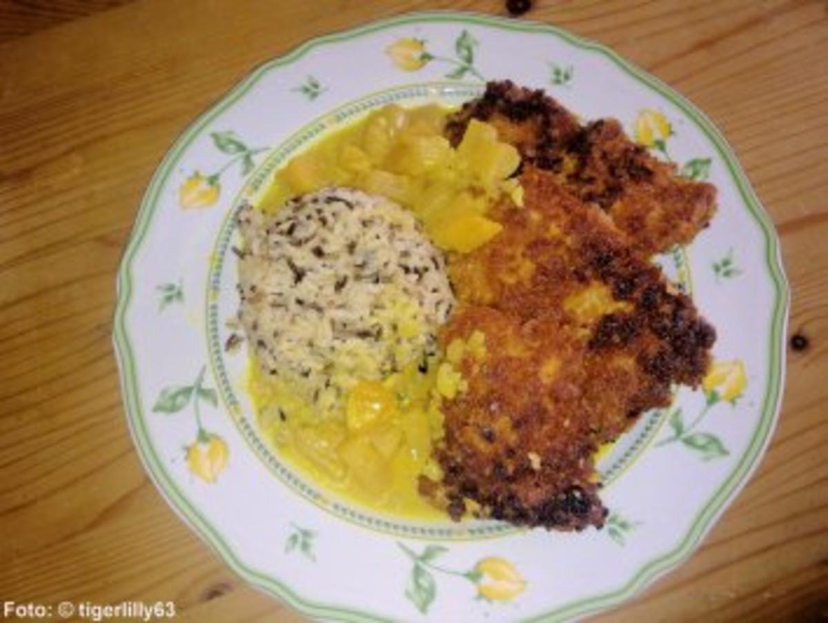 Gebackene Putenschnitzel an Curry-Fruchtsauce - Rezept - kochbar.de