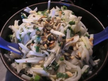asiatisch-angehauchter  Apfel-Rettich-Salat - Rezept - Bild Nr. 2