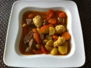 Gulásleves - Ungarische Gulaschsuppe - Rezept