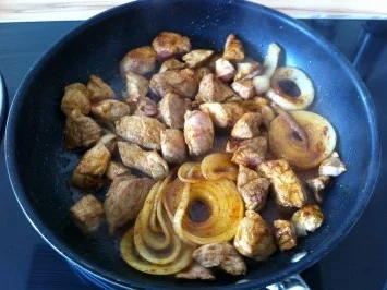 Rezept: Gulásleves - Ungarische Gulaschsuppe Bild Nr. 3 Gulásleves - Ungarische Gulaschsuppe - Rezept - Bild Nr. 3