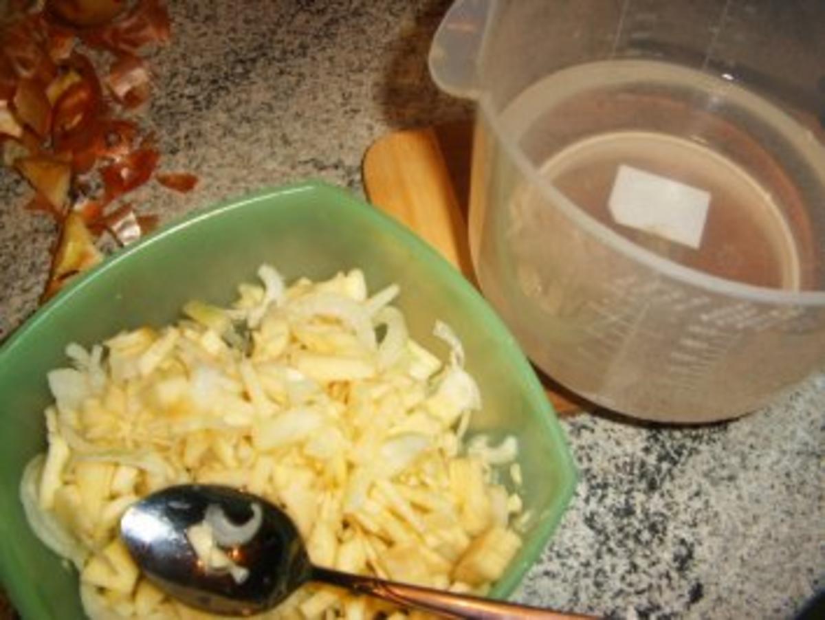 Zwiebel-Apfelsalat mit Bierwurst - Rezept - Bild Nr. 4