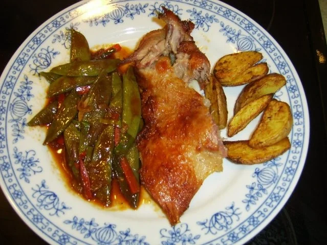 Knusprige Entenbrust mit Zuckerschoten		(Phet Phad Sie Yiew) - Rezept - Bild Nr. 2