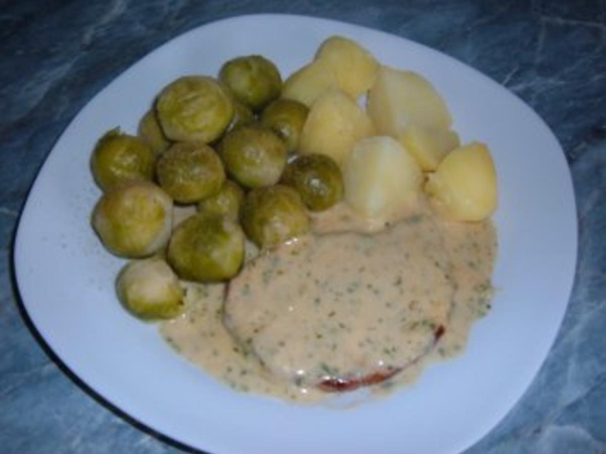 Fleisch : Kasseler -Minutensteaks mit Rosenkohl - Rezept - kochbar.de