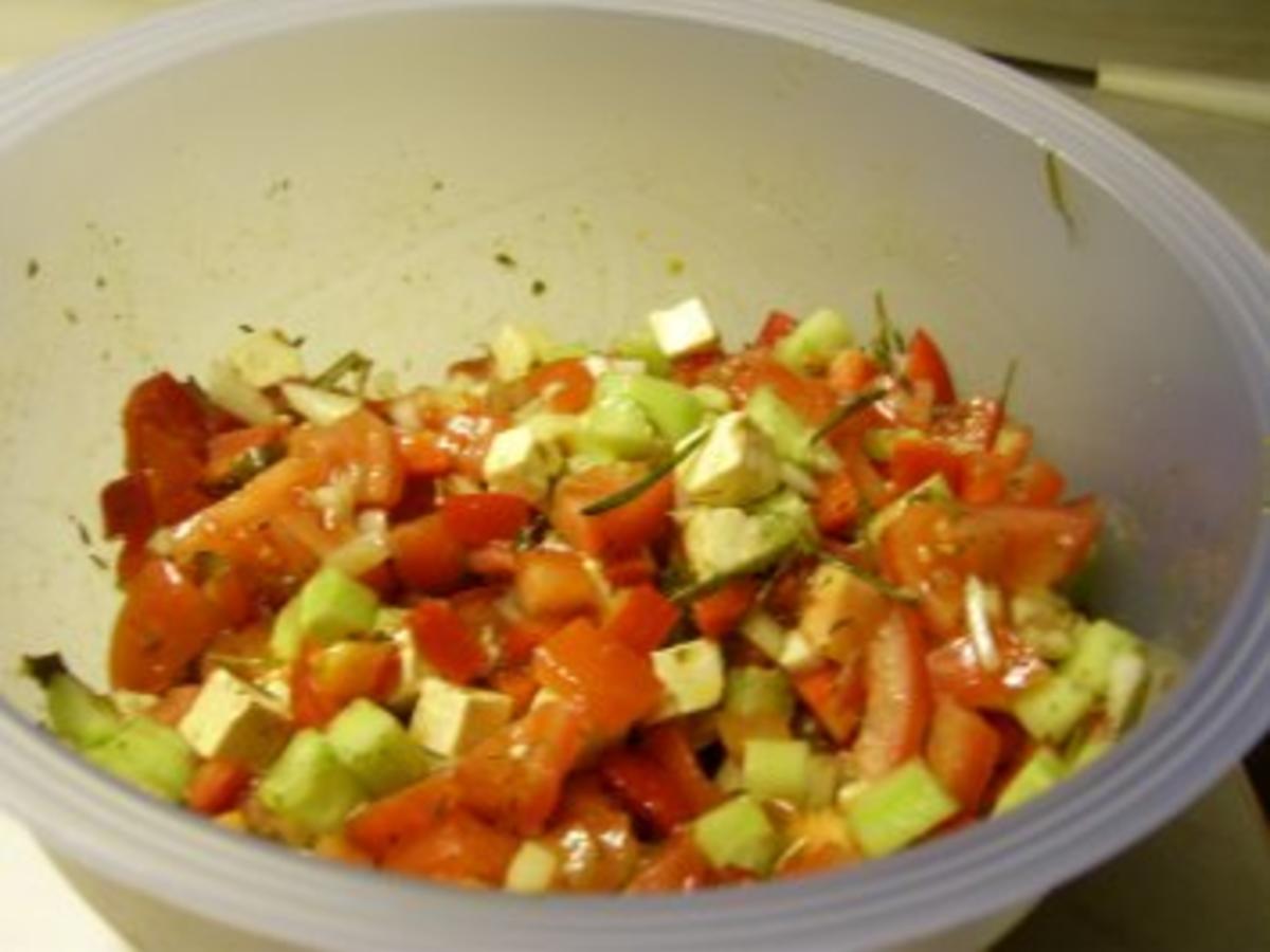 Hirtensalat mit selbsteingelegtem Schafskäse - schnell &amp; einfach - 18 ...