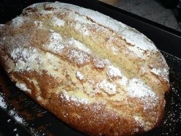 Kuchen: Quark -  Stollen mit Beerenzucker und Mandeln - Rezept - Bild Nr. 2