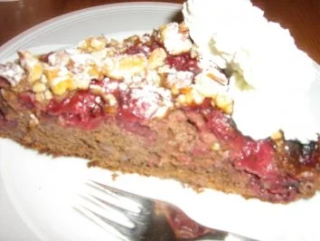 Kirschtarte mit Datteln und Walnüssen - Rezept