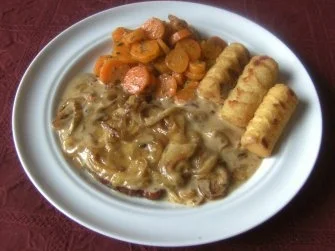 Kasseler Steaks in zwiebeliger Honig - Senf - Soße - Rezept - Bild Nr. 2