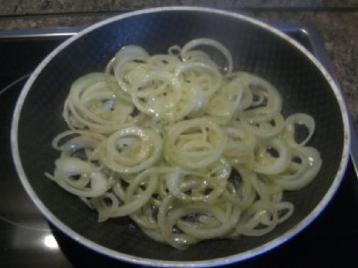 Kasseler Steaks in zwiebeliger Honig Senf Soße - einfach - von Cookies