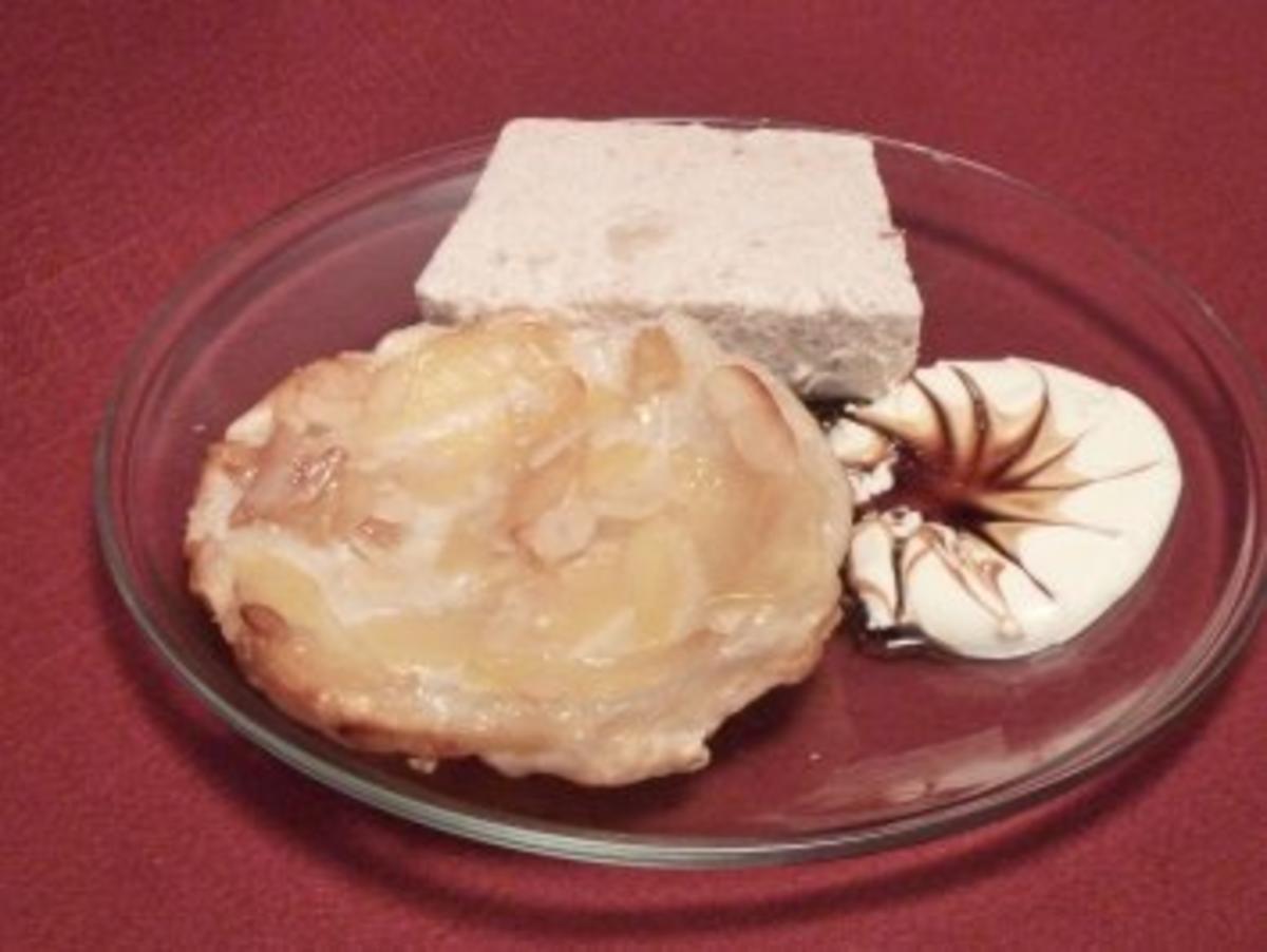 Karamellisierte Apfeltarte mit selbst gemachtem Zimt-Marzipaneis ...