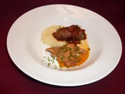 Rinderrouladen gefüllt mit spanischem Allerlei auf Kartoffel-Mousseline - Rezept