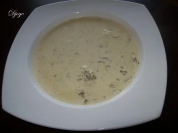 Rezept: Käsesuppe mit Lauch/Porree und Hackfleisch Käsesuppe mit Lauch/Porree und Hackfleisch - Rezept