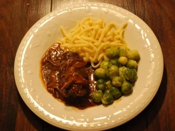 Rinderrouladen mit Champignonfülle - Rezept