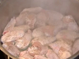 Hähnchenflügel mit fritierten Kartoffeln - Rezept - Bild Nr. 3