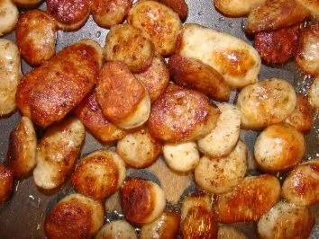 Rezept: Salat : Warmer Bratkartoffel-Bratknödel-Bratwurstsalat Bild Nr. 4 Salat : Warmer Bratkartoffel-Bratknödel-Bratwurstsalat - Rezept - Bild Nr. 4