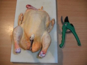 Fleisch: Was macht man alles aus einem Huhn - Rezept - Bild Nr. 3