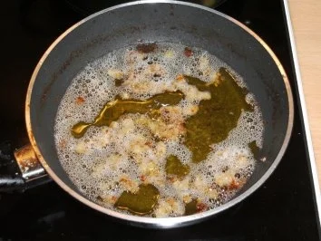 Fleisch: Was macht man alles aus einem Huhn - Rezept - Bild Nr. 13