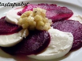 Rote Bete Carpaccio mit Apfelvinaigrette - Rezept