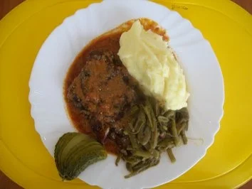 Rippchen mit Kartoffelbrei und Bohnen - Rezept - Bild Nr. 3