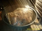 "Hühnerkeulchen" im Bratschlauch mit Chips - Rezept