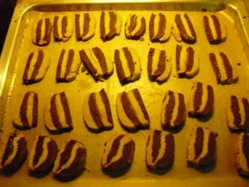 Rezept: Weihnachtsbäckerei-Heidesandplätzchen Bild Nr. 2 Weihnachtsbäckerei-Heidesandplätzchen - Rezept - Bild Nr. 2