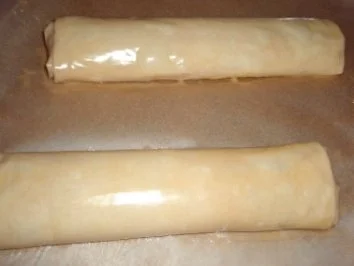 Strudel: Lebkuchenstrudel mit Rum-Rosinen - Rezept - Bild Nr. 4