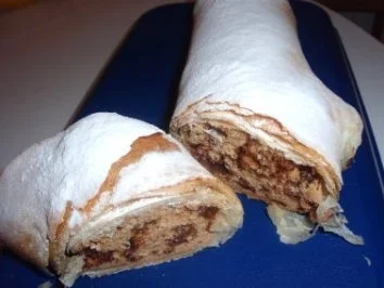 Strudel: Lebkuchenstrudel mit Rum-Rosinen - Rezept - Bild Nr. 6