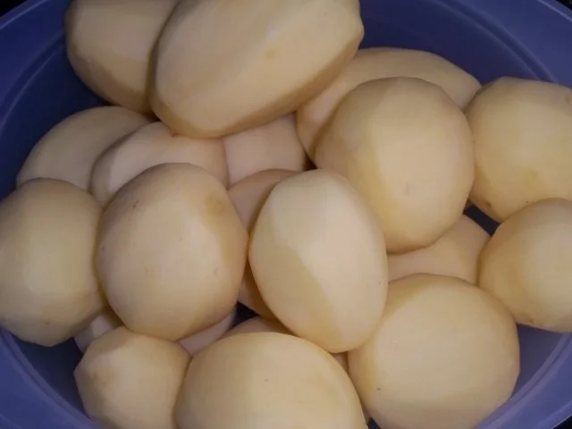 Rezept: boto's Kartoffelcremesuppe mit Bockwürsten Bild Nr. 2 boto's Kartoffelcremesuppe mit Bockwürsten - Rezept - Bild Nr. 2