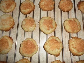 Mürbeteigkekse mit Kokoshaube... - Rezept - Bild Nr. 2