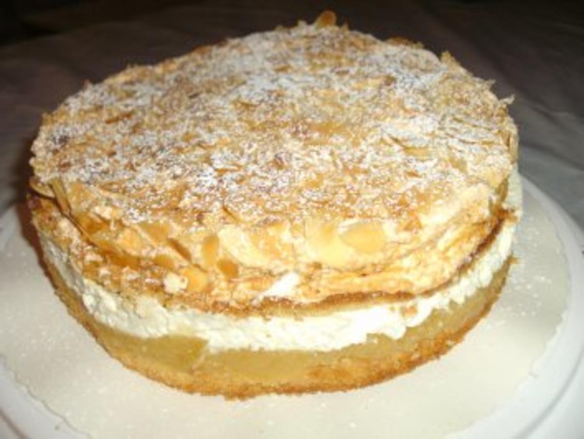 Bilder für Apfeltorte mit Baiserhaube - Rezept