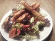 Gemischter Salat mit Yufka-Röllchen - Rezept