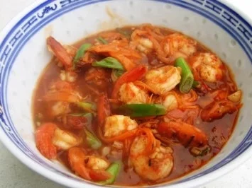 Garnelen mit Lauch und Karotten (süßsauer-scharf) aus dem Wok - Rezept