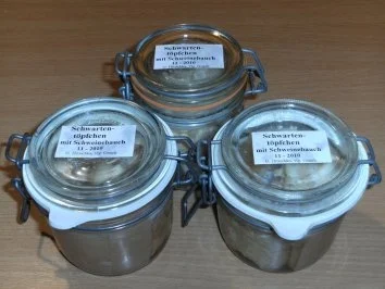 Wursten: Schwartentöpfchen mit Schweinebauch - Rezept