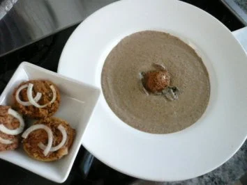 Rezept: SUPPE/Champignoncreme mit Lebercreme SUPPE/Champignoncreme mit Lebercreme - Rezept