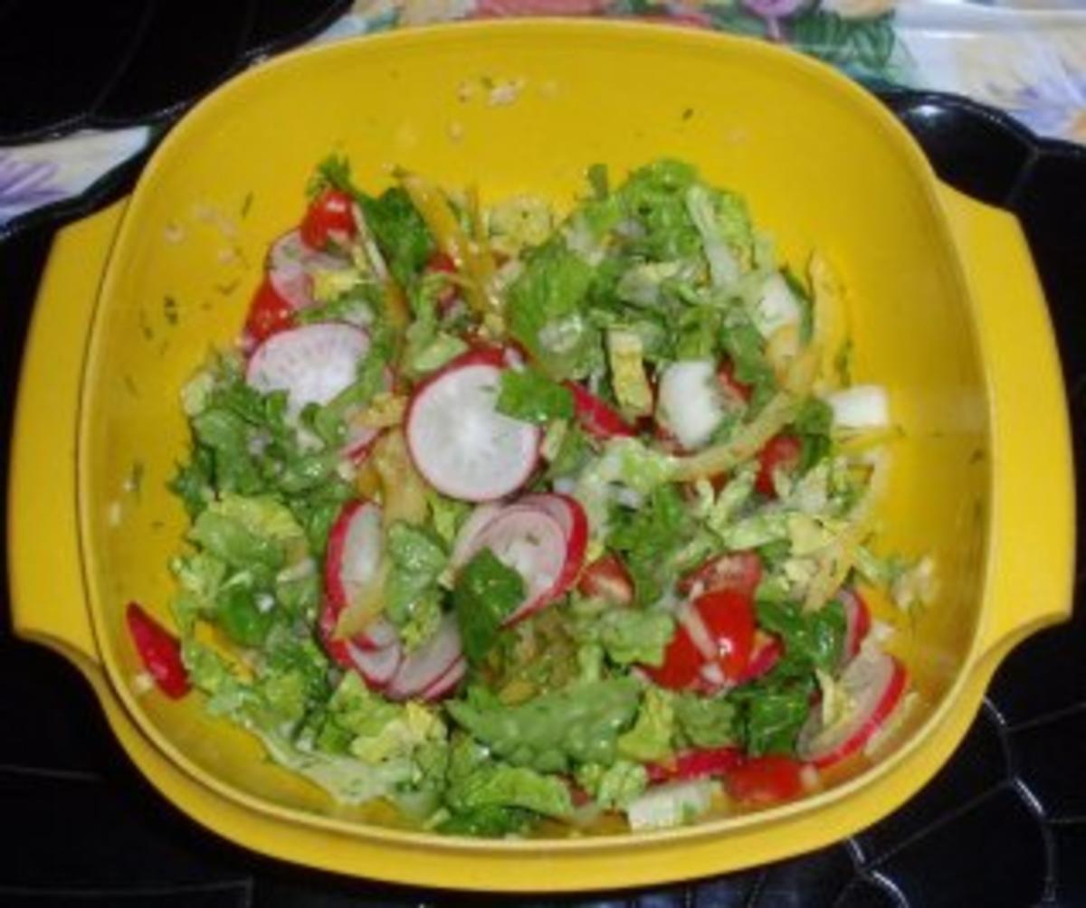 Bunter Salat mit Hähnchenstreifen - Rezept - Bild Nr. 5