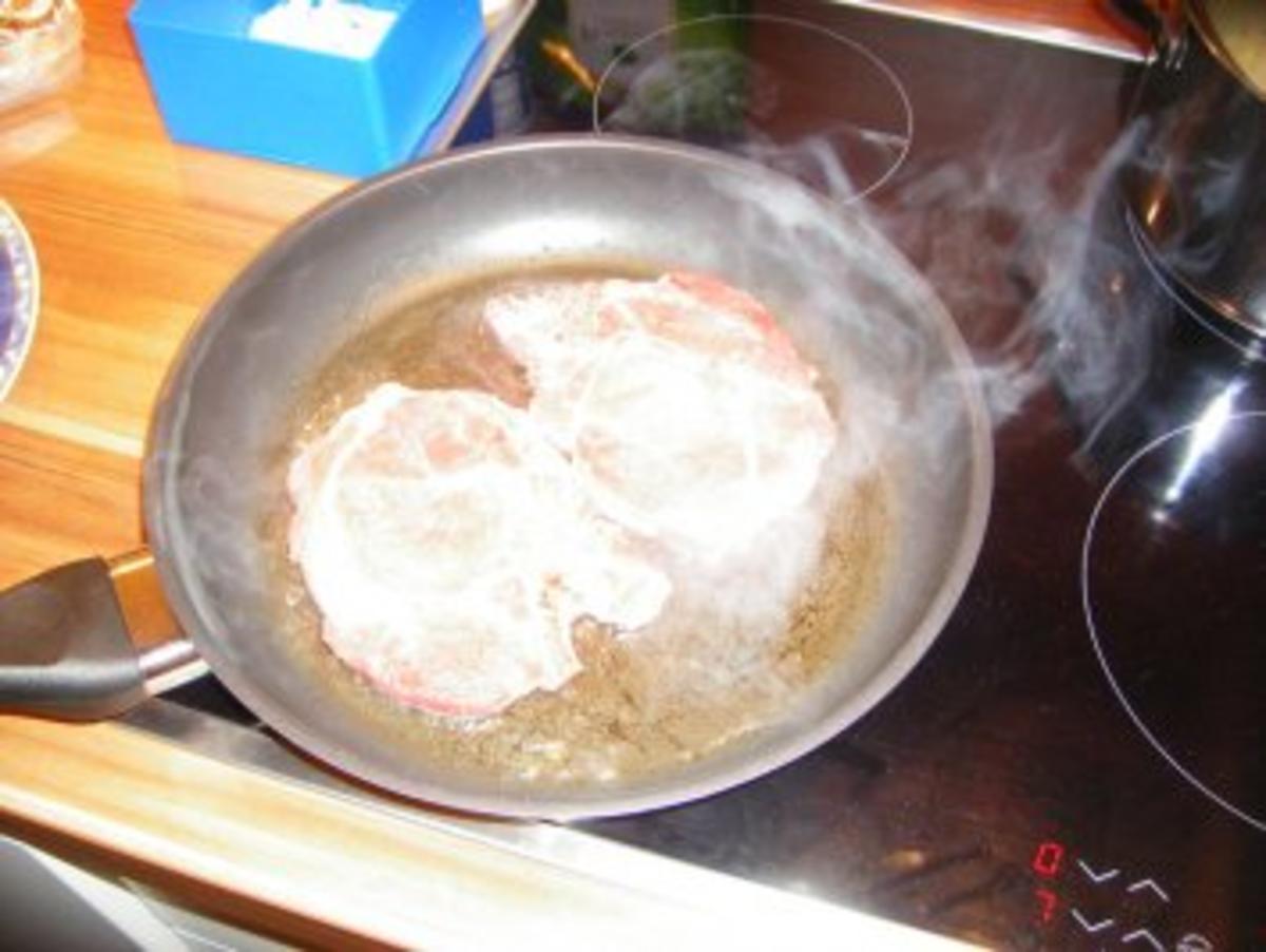 Koteletts mit Pilzsoße - Rezept - Bild Nr. 4