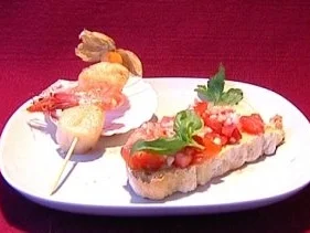 Bruschetta mit Jakobsmuschel-Garnelen-Spieß (Dustin Semmelrogge) - Rezept