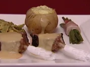 Lamm-Krone mit Honigsenf-Soße, zweierlei Bohnen und gef. Kartoffeln (Jean Marie Pfaff) - Rezept