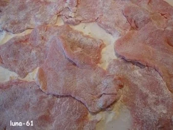 SCALOPPINE AL LIMONE E CAPPERI - Kalbsschnitzel an Zitronen-Kapernsauce - Rezept - Bild Nr. 2