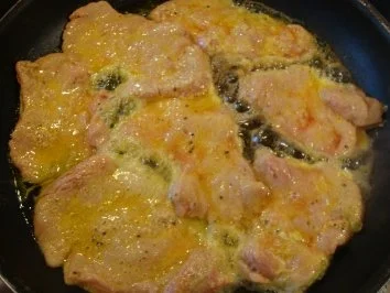 SCALOPPINE AL LIMONE E CAPPERI - Kalbsschnitzel an Zitronen-Kapernsauce - Rezept - Bild Nr. 3