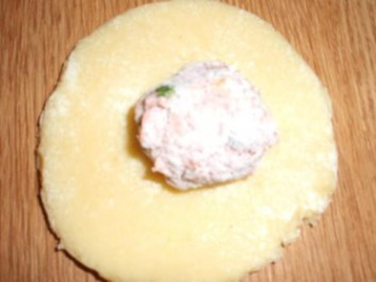 Knödel: Kartoffelknödel mit Wurstfülle - Rezept - Bild Nr. 3