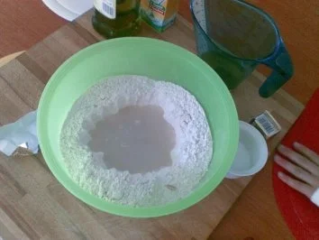 Rezept: Minipizzen Bild Nr. 2 Minipizzen - Rezept - Bild Nr. 2