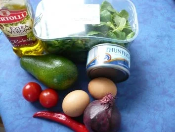 Rezept: Feldsalat mit Thunfisch Bild Nr. 2 Feldsalat mit Thunfisch - Rezept - Bild Nr. 2