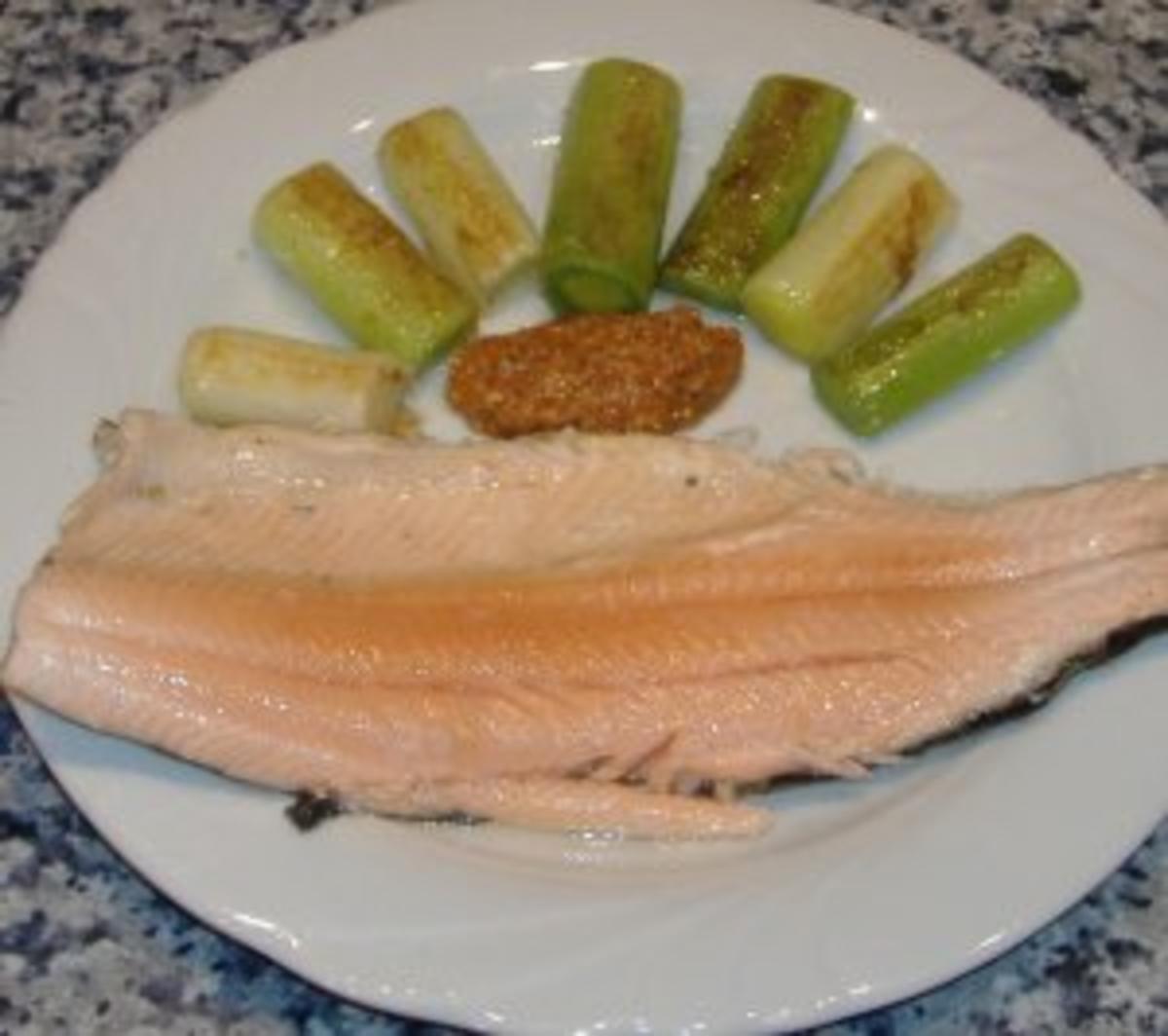 Paprika-Fisch mit Kartoffel-Möhren-Stampf - Rezept - kochbar.de