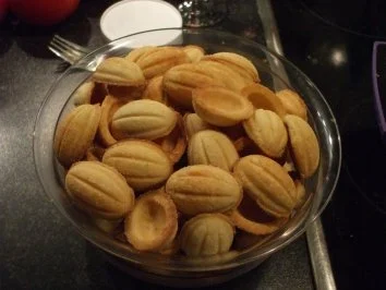 Russische Oreschki oder auch Zaubernüsse - Rezept - Bild Nr. 3