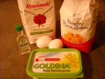 Rezept: Weihnachten - Butterplätzchen Bild Nr. 2 Weihnachten - Butterplätzchen - Rezept - Bild Nr. 2