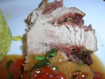 Rezept: Fächerbraten mit Parmaschinken und Tomaten an Safranrisotto Bild Nr. 4 Fächerbraten mit Parmaschinken und Tomaten an Safranrisotto - Rezept - Bild Nr. 4