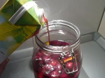 Rezept: Kirsch - Aufgesetzter Bild Nr. 6 Kirsch - Aufgesetzter - Rezept - Bild Nr. 6