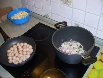 Pfefferhackbällchen an Wokgemüse - Rezept - Bild Nr. 9