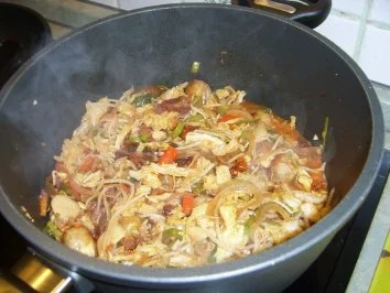 Pfefferhackbällchen an Wokgemüse - Rezept - Bild Nr. 13