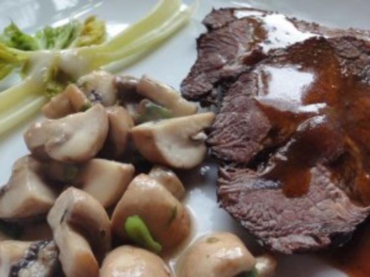 Schaufelbraten nach Burgunder Art - Rezept - kochbar.de